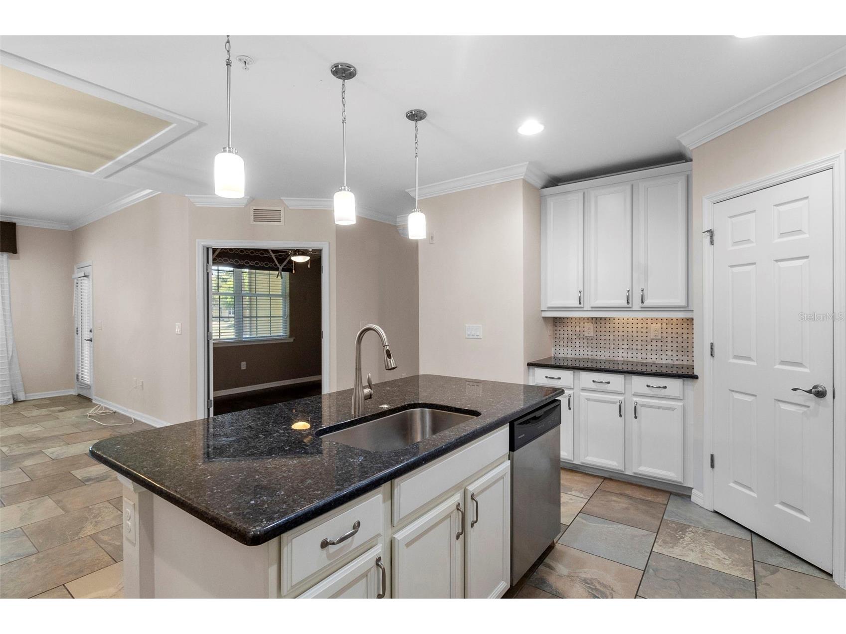 89 Navigation Circle Osprey FL 34229 A4694435 image15