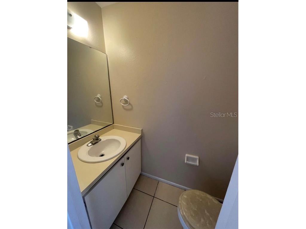 890 Mecca Drive #4 Sarasota FL 34234 A4674209 image8