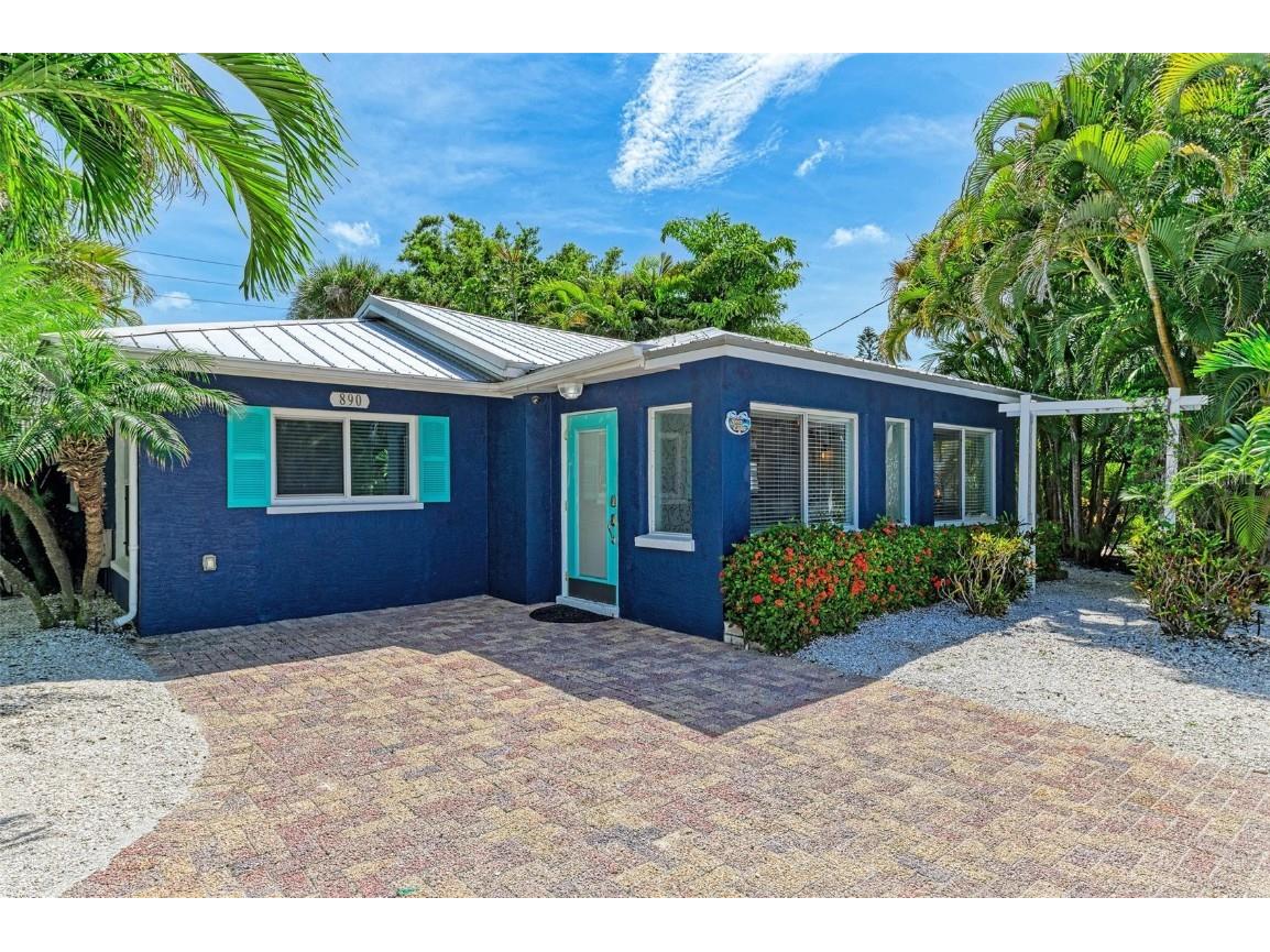 890 N Shore Drive Anna Maria FL 34216 A4636306 image1