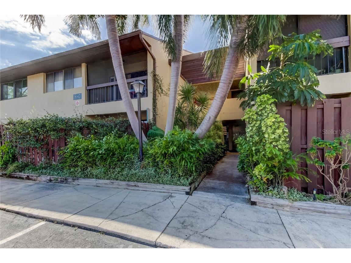 890 N Village Drive N #105 Saint Petersburg FL 33716 TB8318522 image1