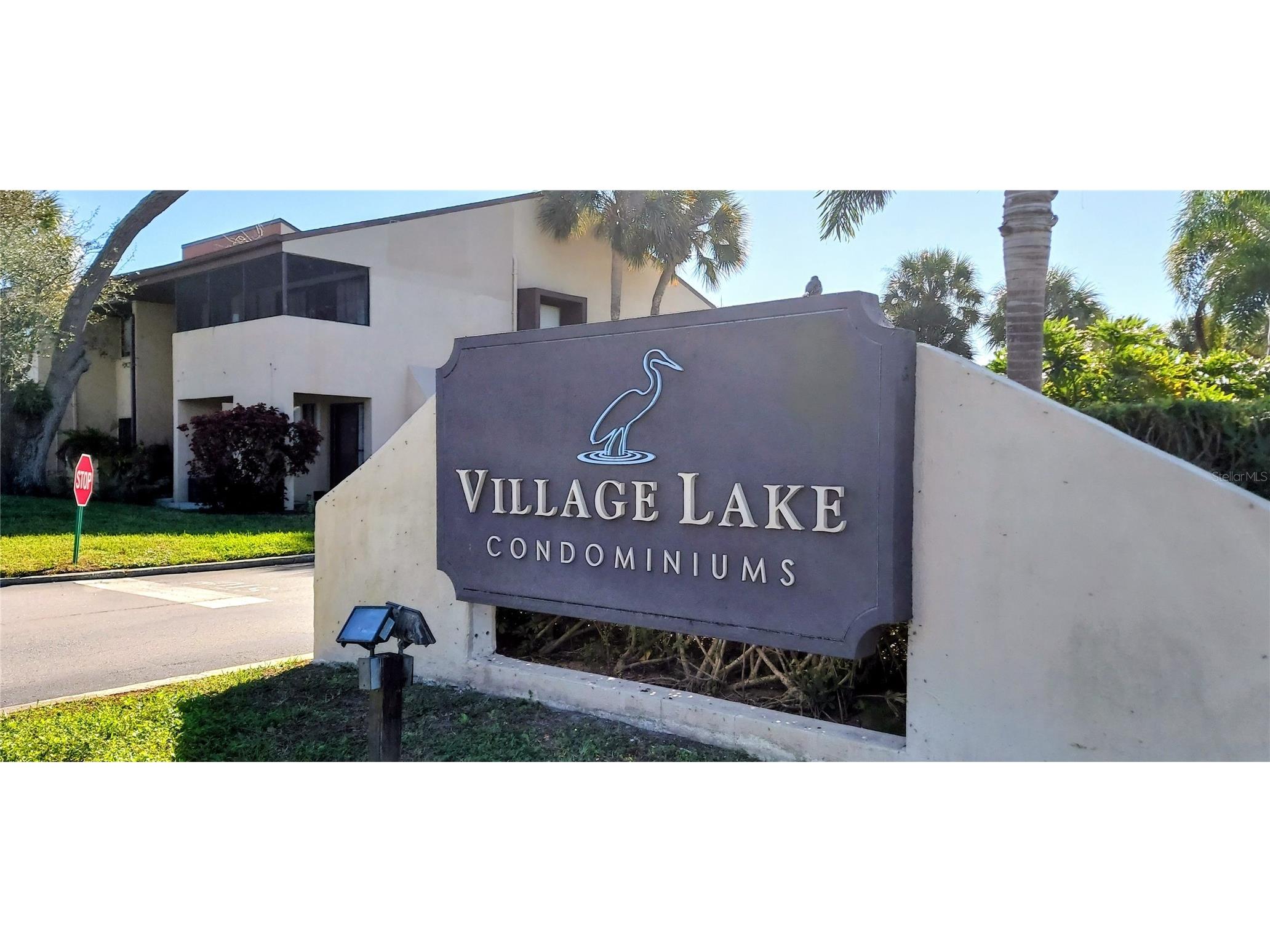 890 N Village Drive N #204 Saint Petersburg FL 33716 TB8498048 image1