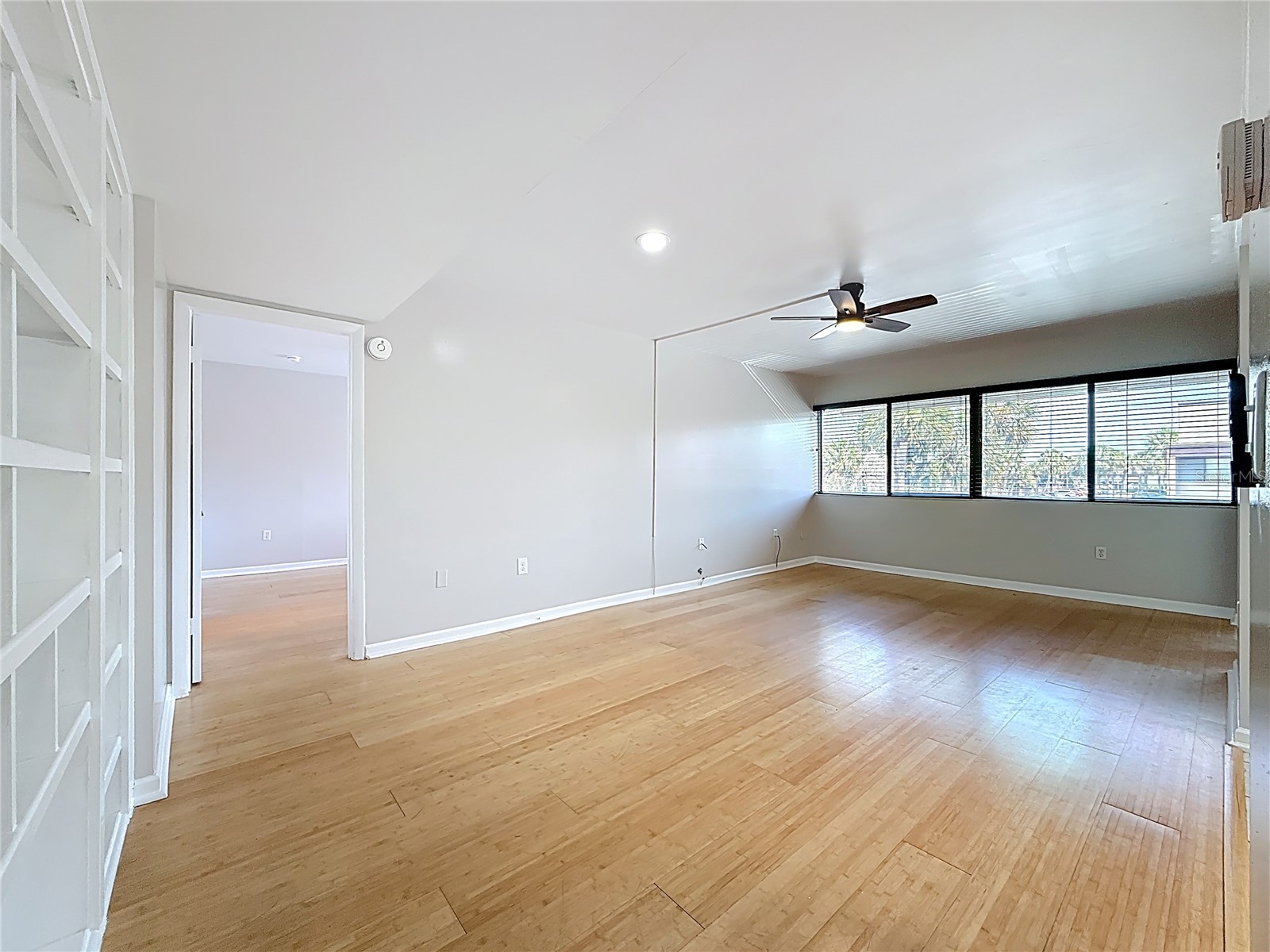 890 N Village Drive N #204 Saint Petersburg FL 33716 TB8498048 image18