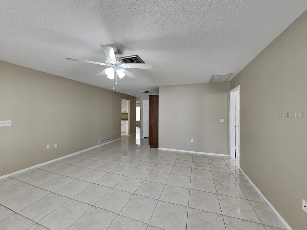 8900 Phyliss Avenue Sarasota FL 34231 TB8520245 image2