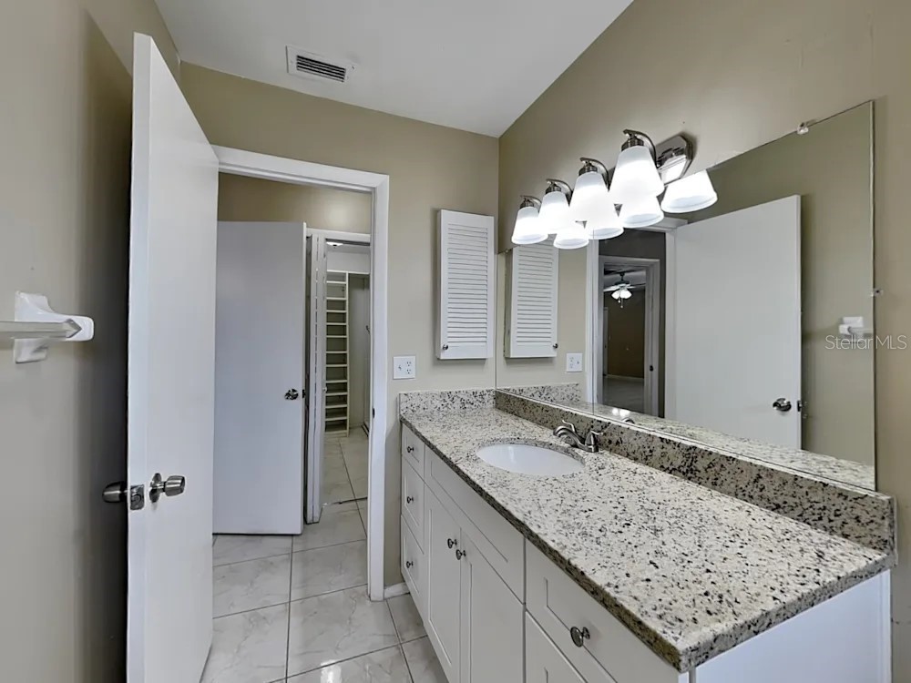 8900 Phyliss Avenue Sarasota FL 34231 TB8520245 image7