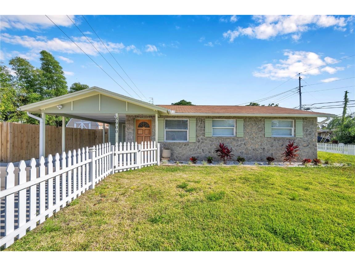 8900 Southern Comfort Drive Largo FL 33773 U8240749 image1