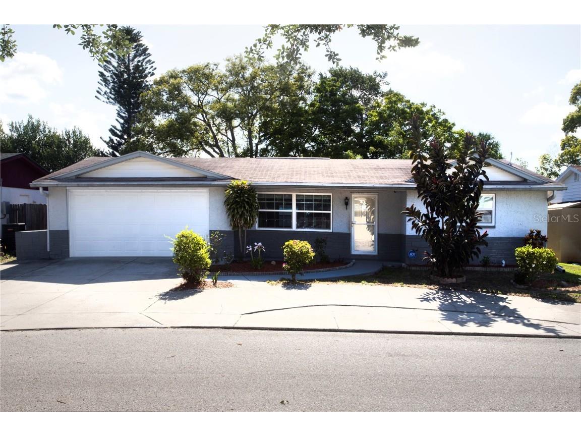 8900 Windsong Lane Port Richey FL 34668 W7854620 image1