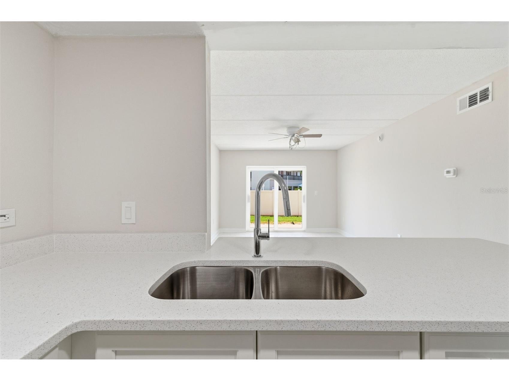 8901 Blind Pass Road #124 Saint Pete Beach FL 33706 TB8490770 image11