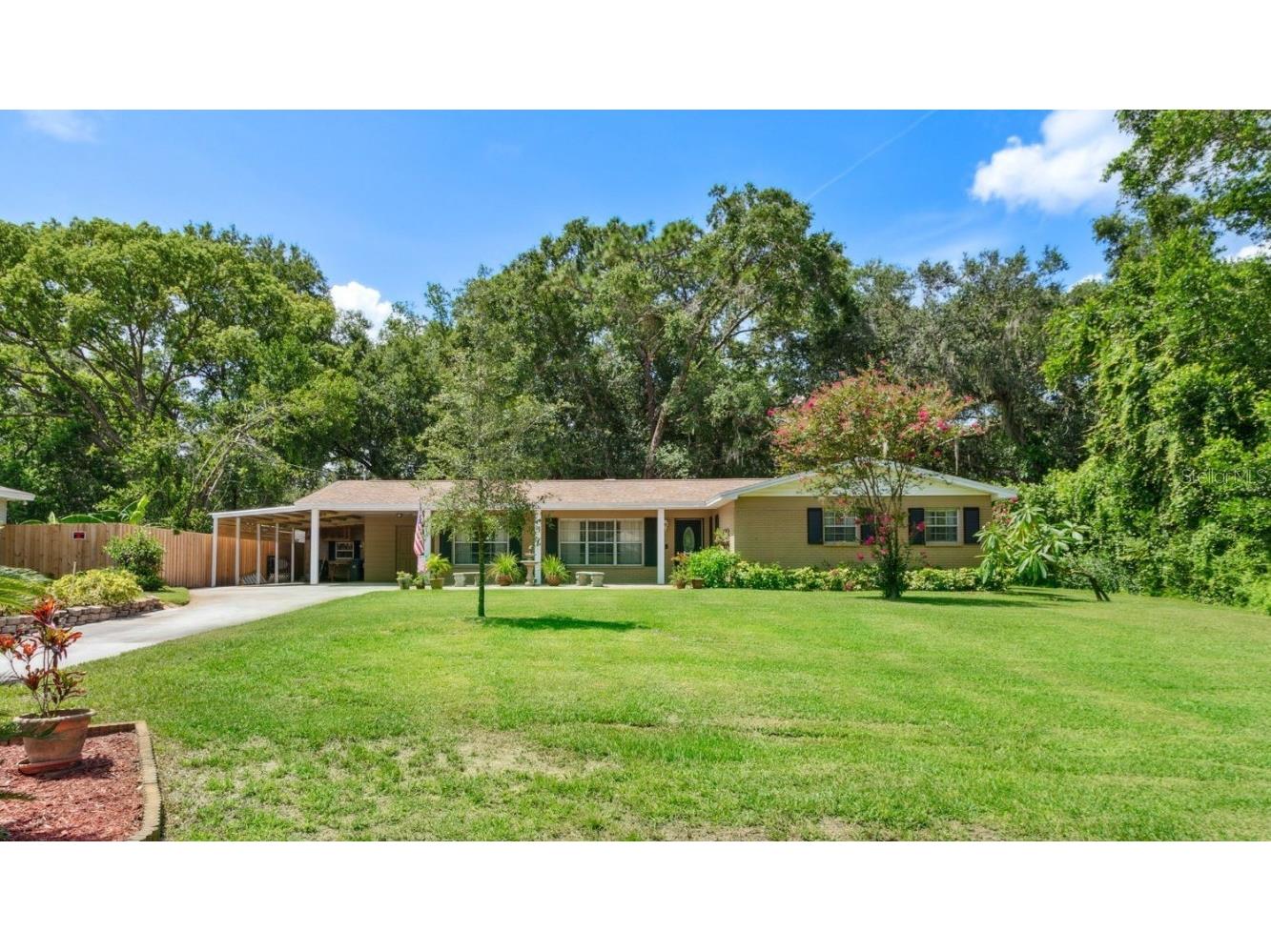 8901 E Lanway Drive Tampa FL 33637 T3461650 image1