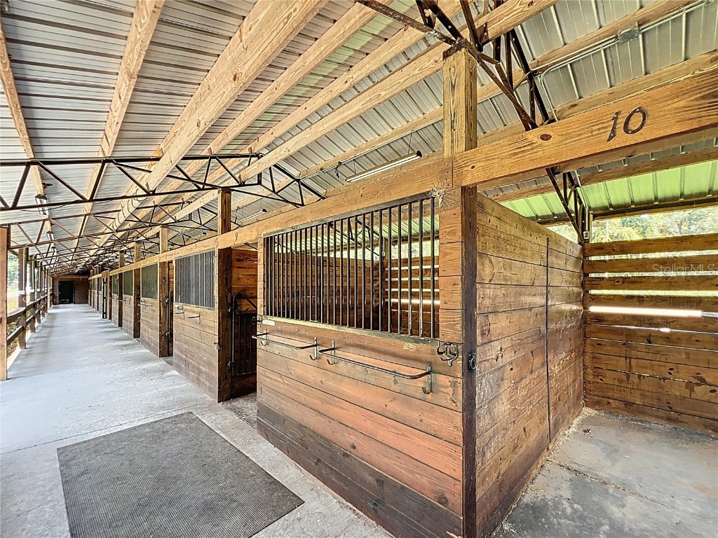 8901 NW 137th Avenue Morriston FL 32668 OM706556 image56