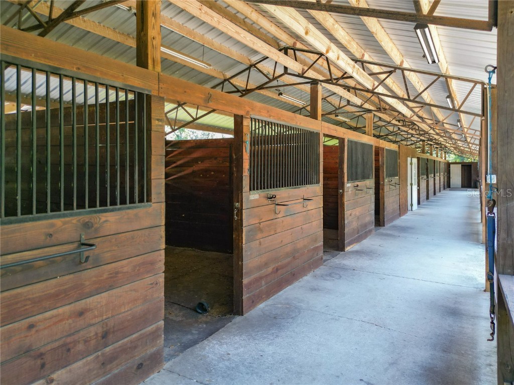 8901 NW 137th Avenue Morriston FL 32668 OM706556 image58