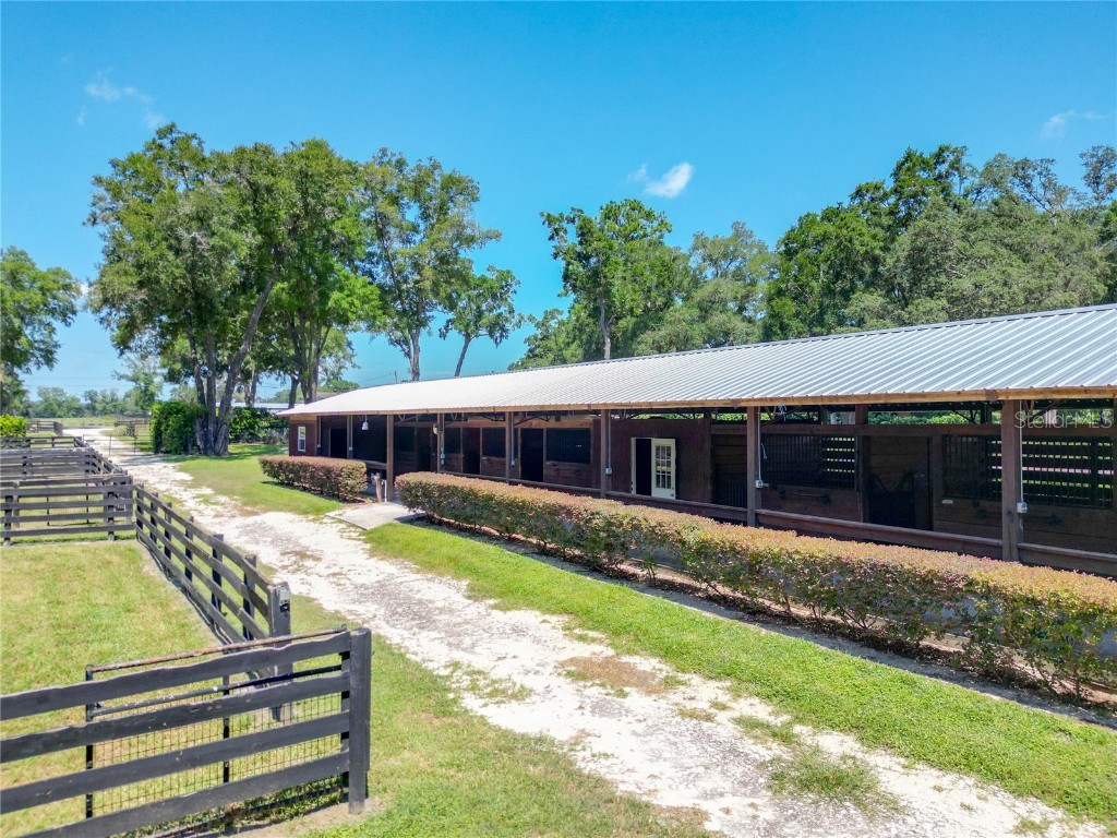 8901 NW 137th Avenue Morriston FL 32668 OM706556 image72