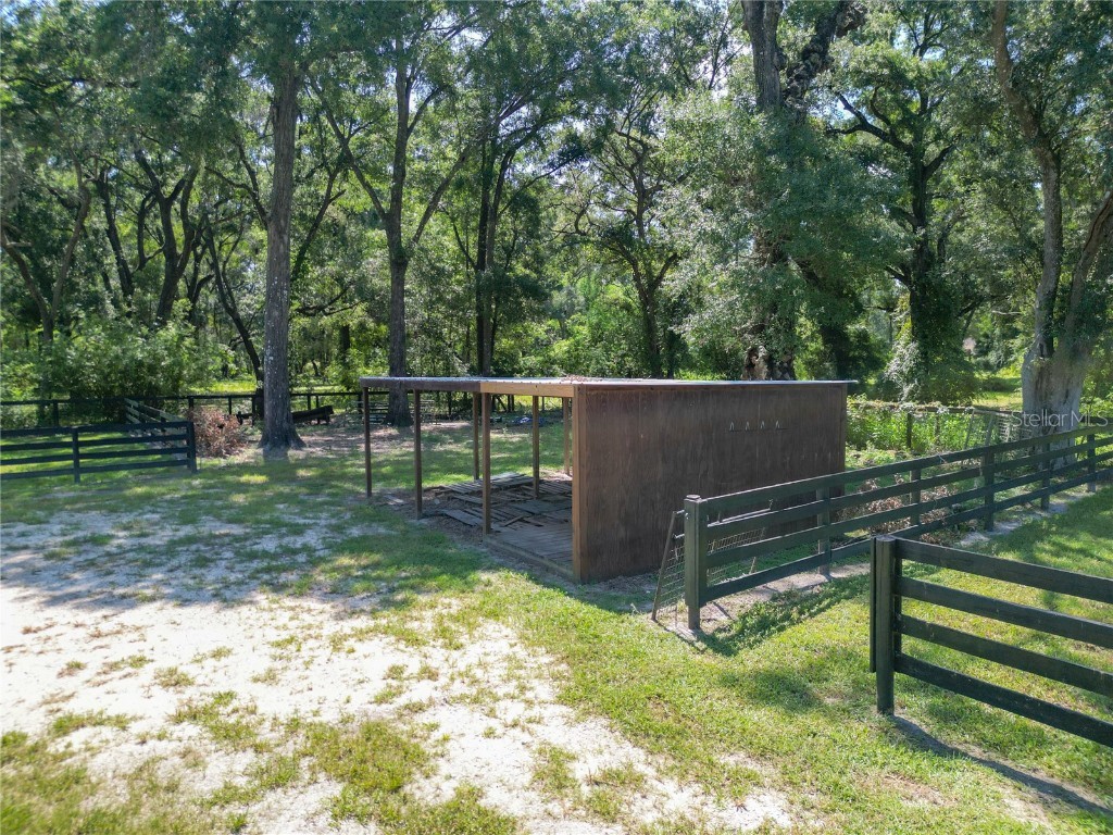 8901 NW 137th Avenue Morriston FL 32668 OM706556 image82