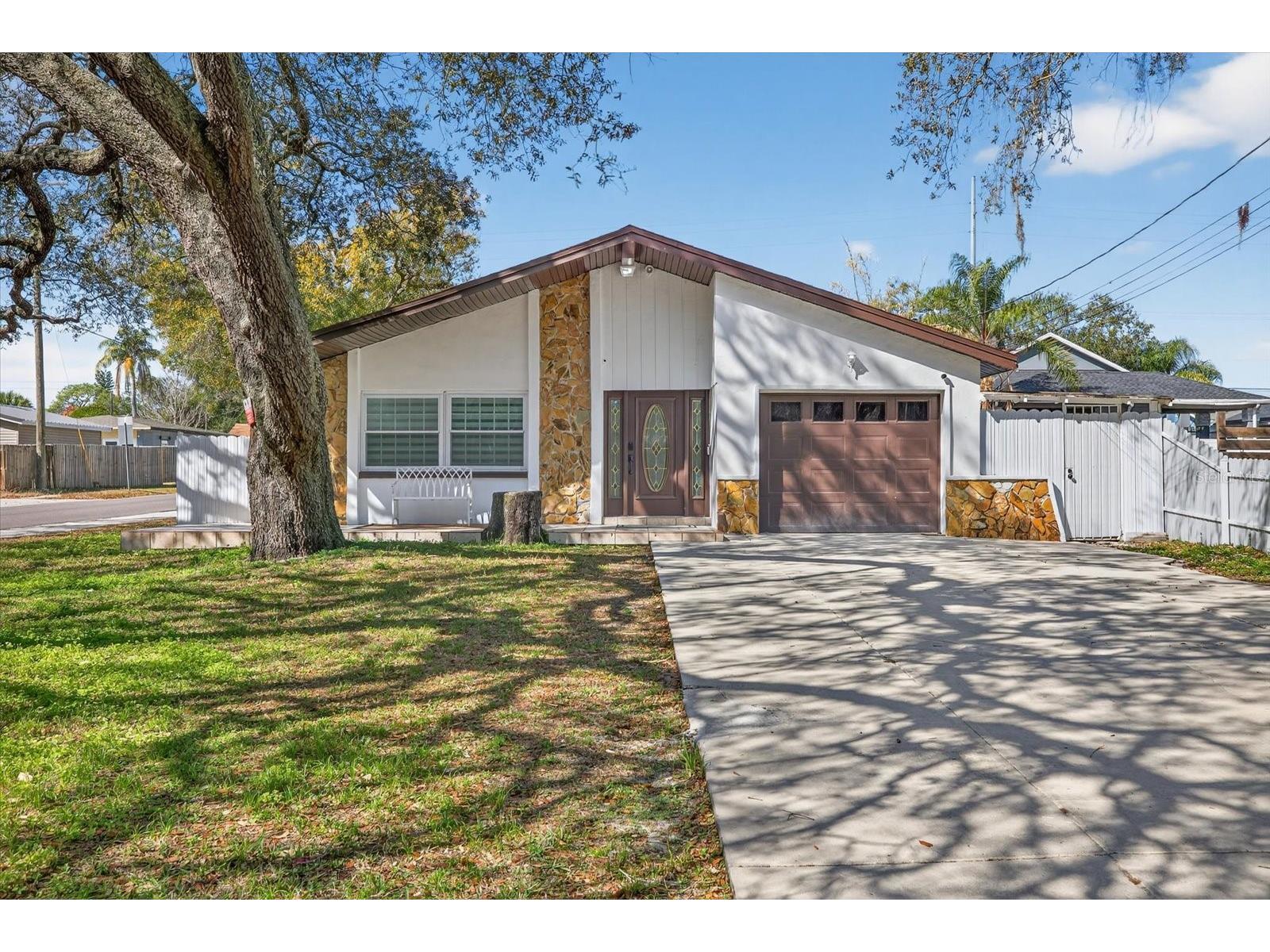 8902 N Hamner Avenue Tampa FL 33604 TB8504041 image1