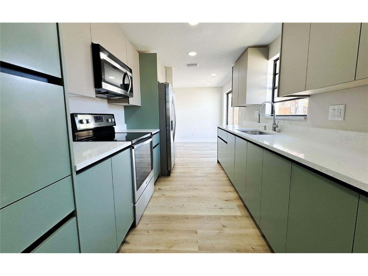 8902 Wing Tip Court Tampa FL 33634 TB8431701 image19