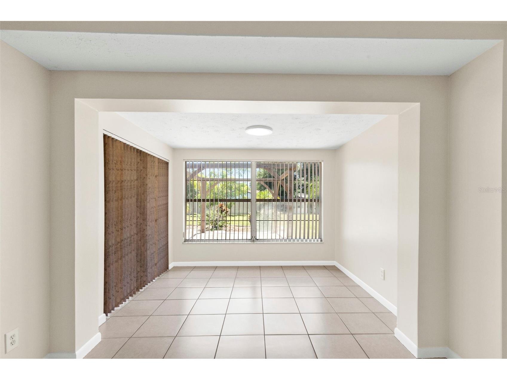 8904 W Flora Street Tampa FL 33615 TB8532318 image16