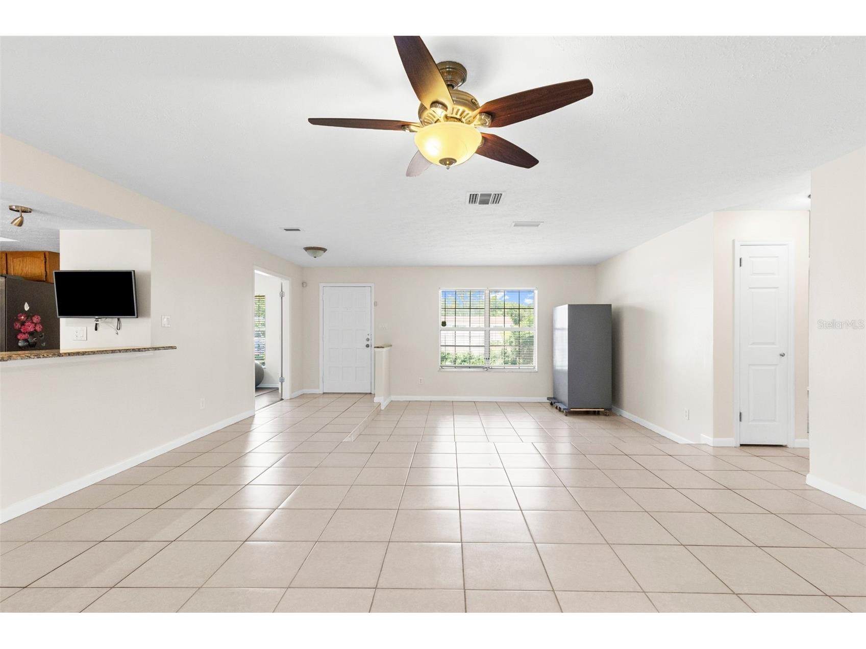 8904 W Flora Street Tampa FL 33615 TB8532318 image3
