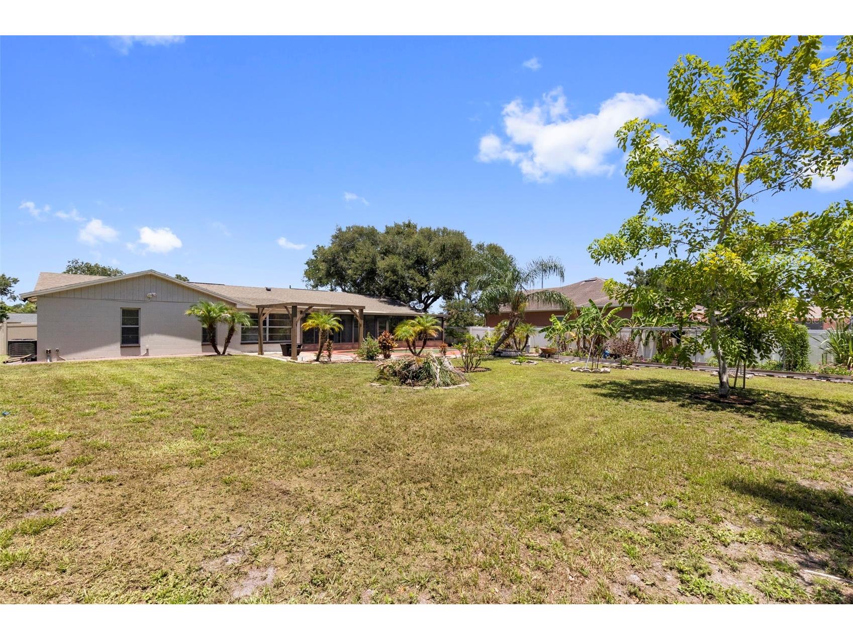 8904 W Flora Street Tampa FL 33615 TB8532318 image43