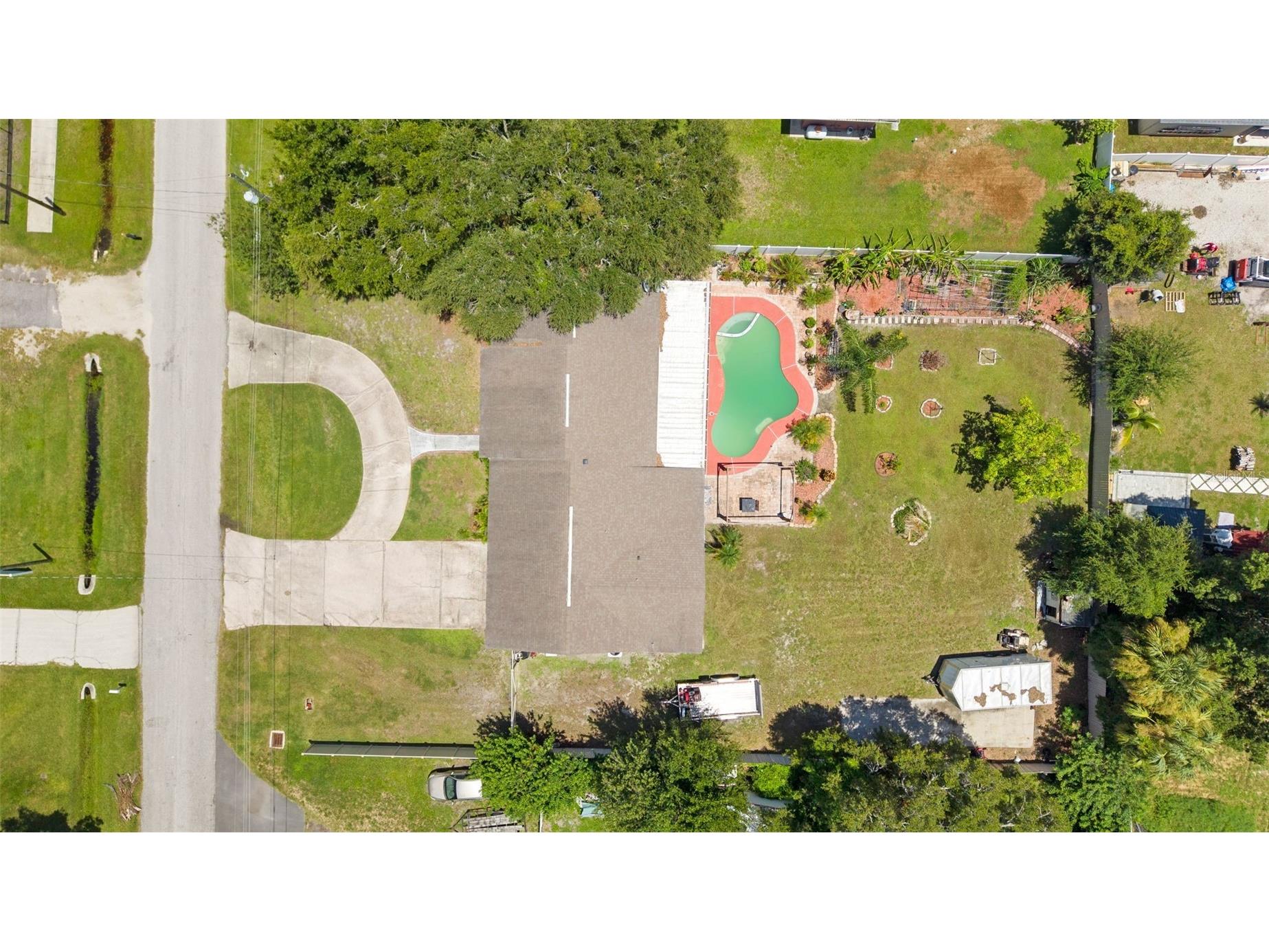 8904 W Flora Street Tampa FL 33615 TB8532318 image53