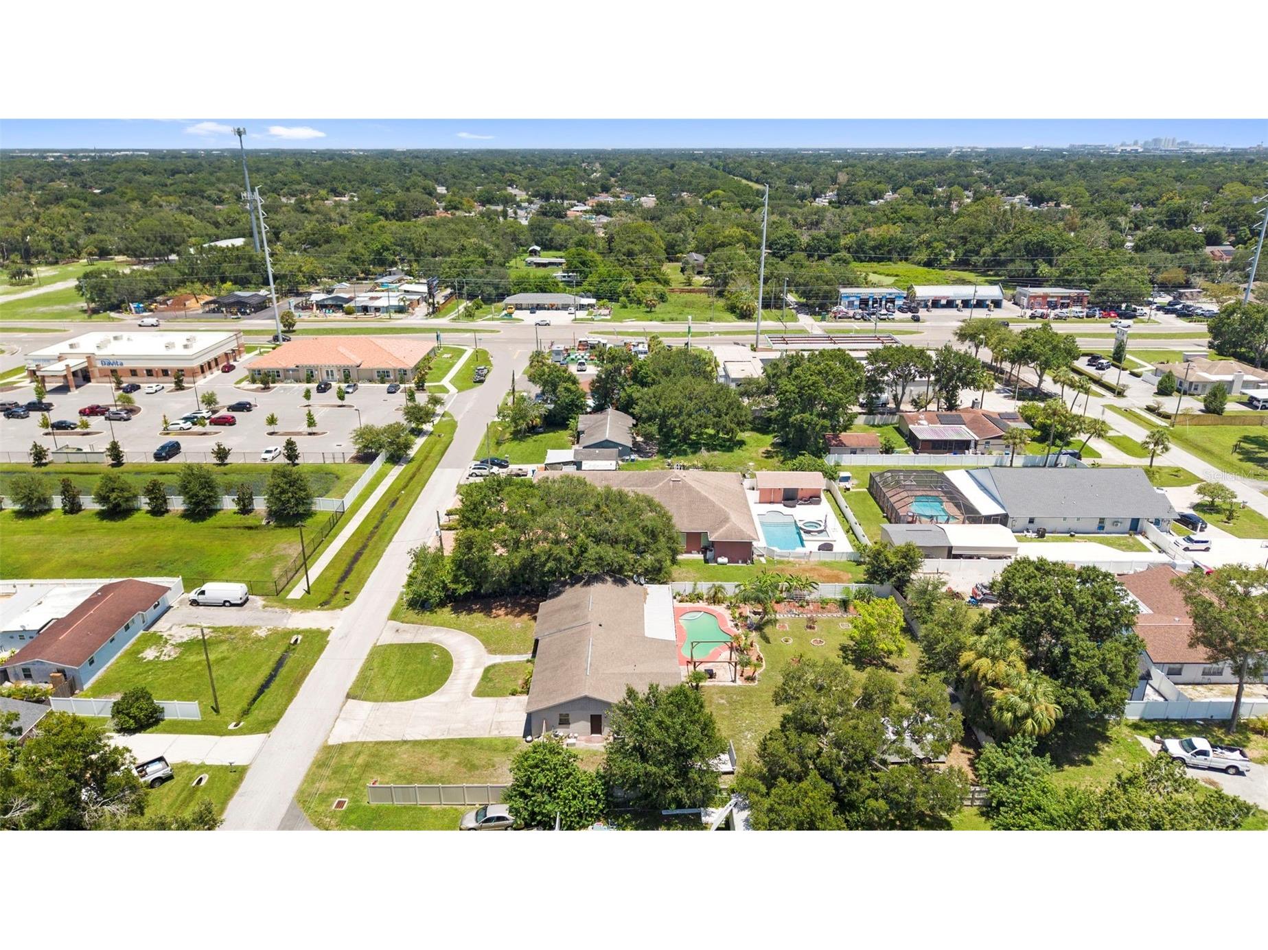 8904 W Flora Street Tampa FL 33615 TB8532318 image58
