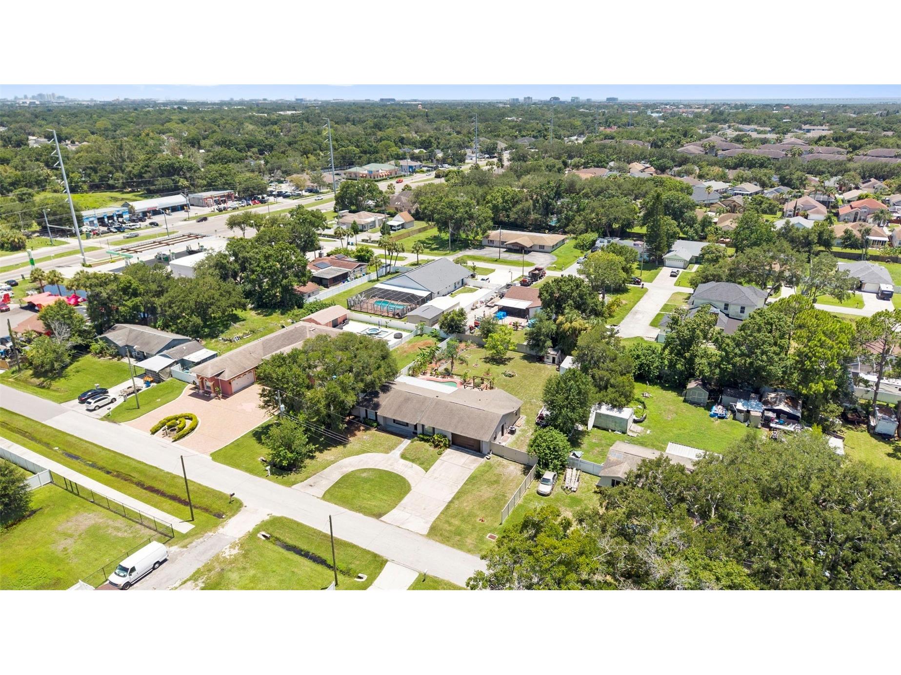8904 W Flora Street Tampa FL 33615 TB8532318 image59