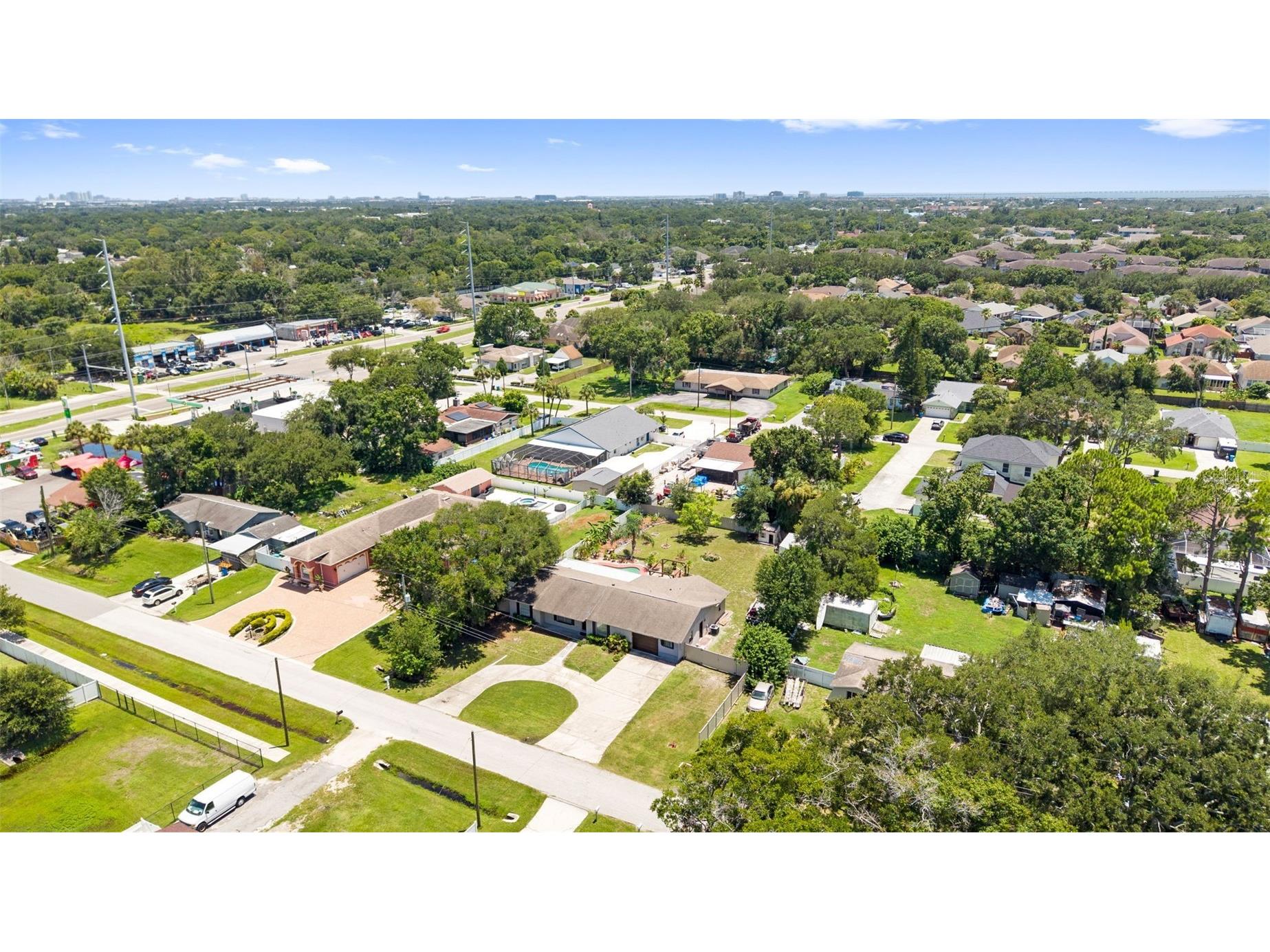 8904 W Flora Street Tampa FL 33615 TB8532318 image60