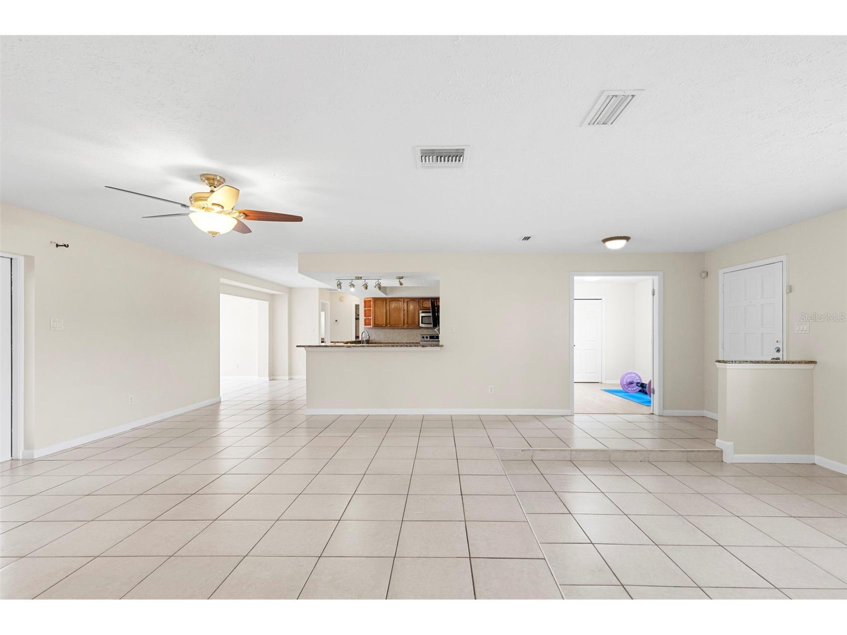 8904 W Flora Street Tampa FL 33615 TB8532318 image8