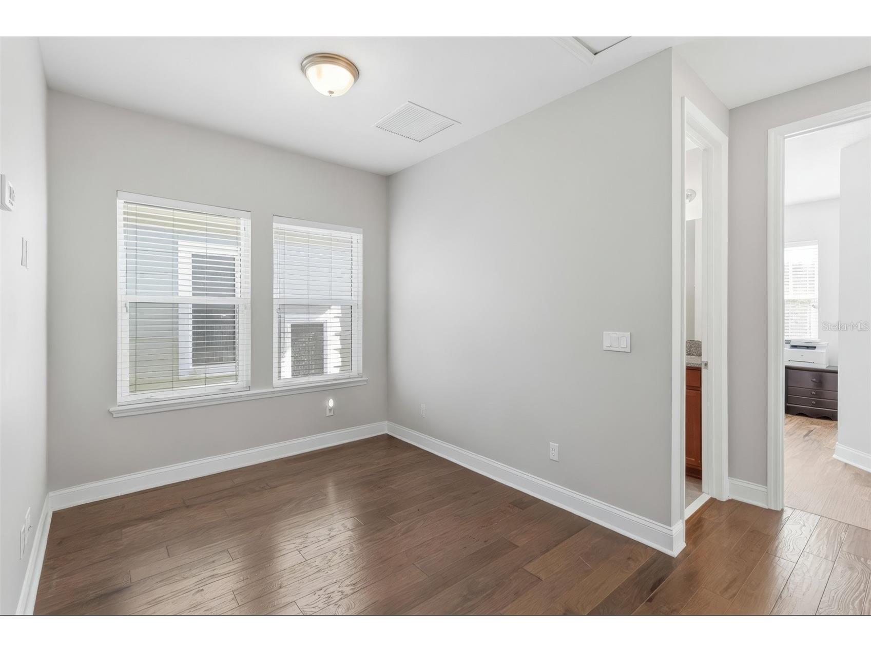 8905 Laureate Boulevard Orlando FL 32827 O6377656 image22