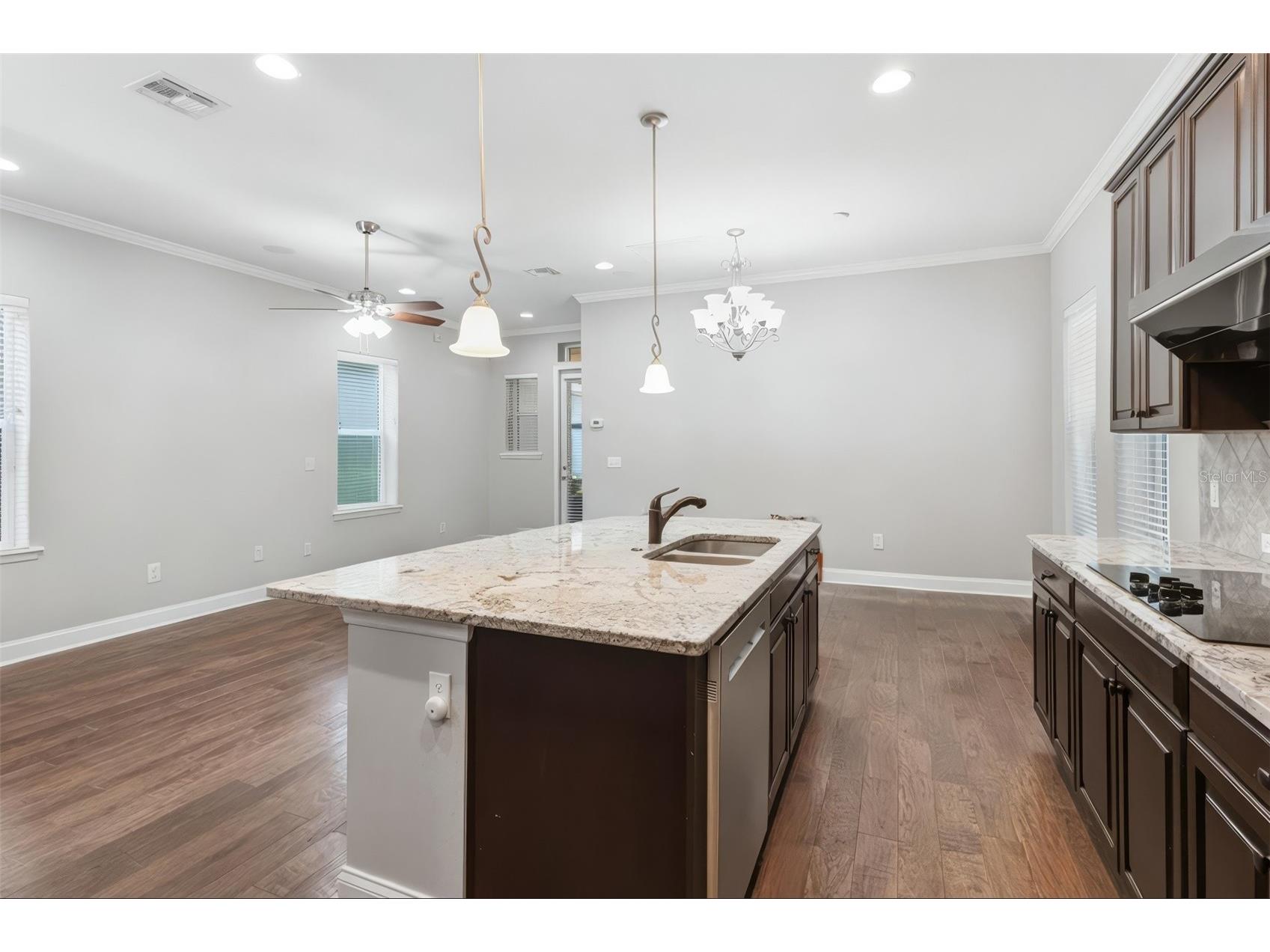 8905 Laureate Boulevard Orlando FL 32827 O6377656 image7