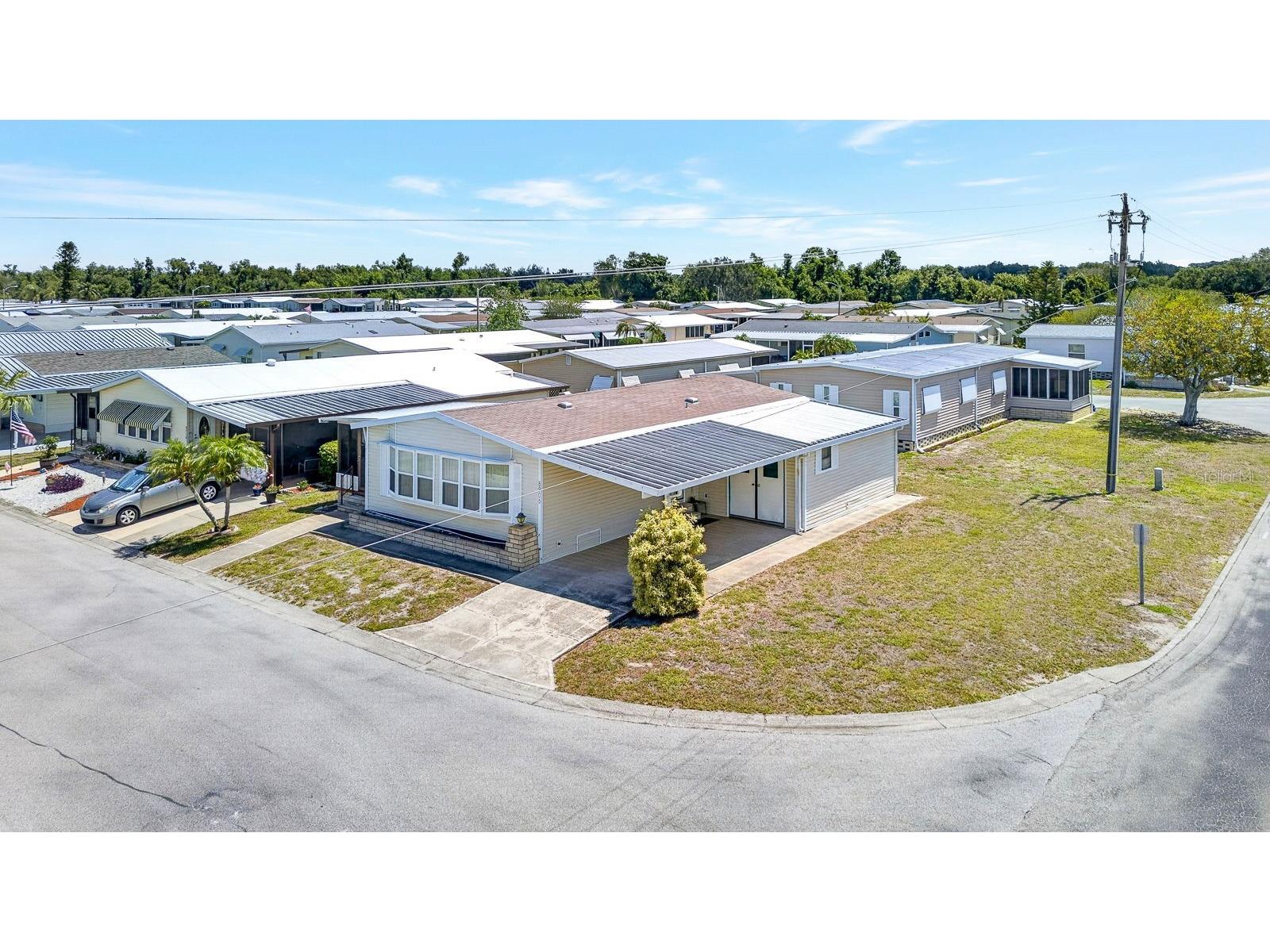 8906 31st Avenue E Palmetto FL 34221 A4692757 image1