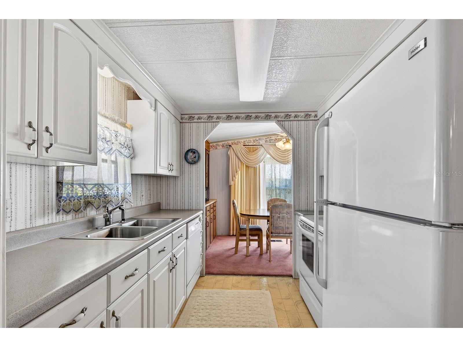 8906 31st Avenue E Palmetto FL 34221 A4692757 image16