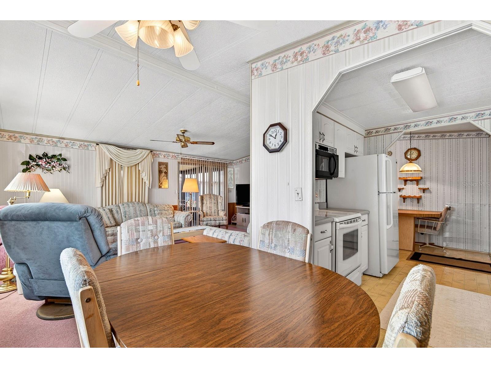 8906 31st Avenue E Palmetto FL 34221 A4692757 image19