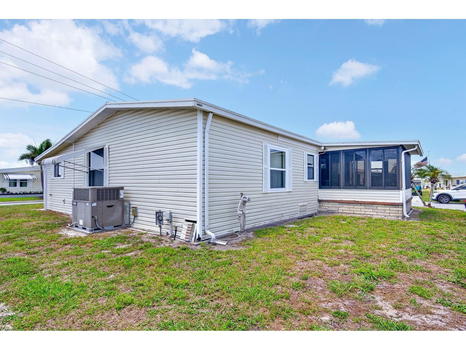 8906 31st Avenue E Palmetto FL 34221 A4692757 image4
