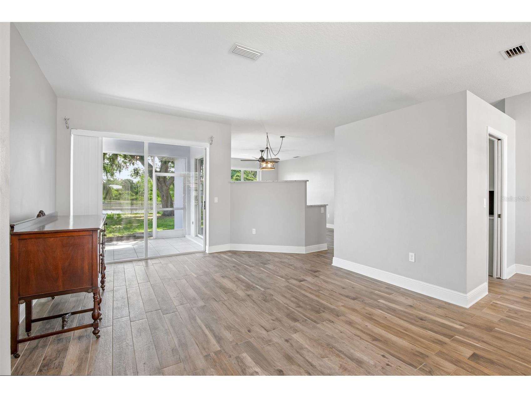 8908 71st Avenue E Palmetto FL 34221 A4694378 image3
