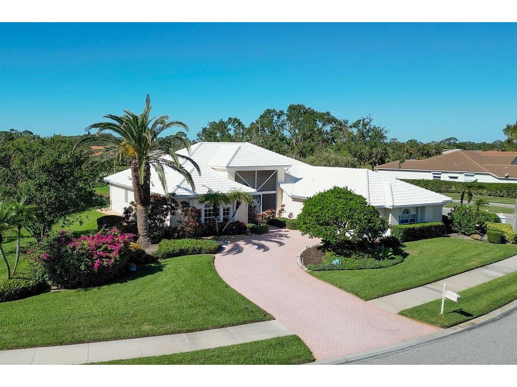 8908 Grey Oaks Avenue Sarasota FL 34238 - POND A4629430 image1