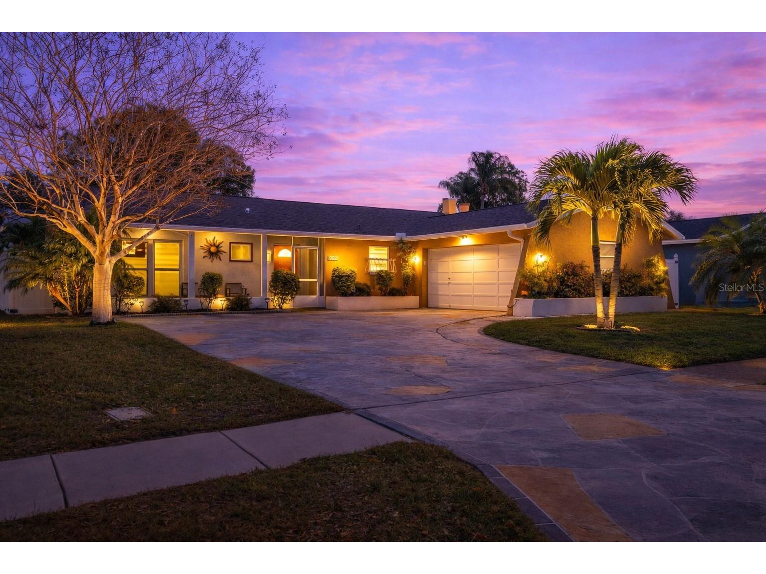 8909 118th Way Seminole FL 33772 TB8494642 image1