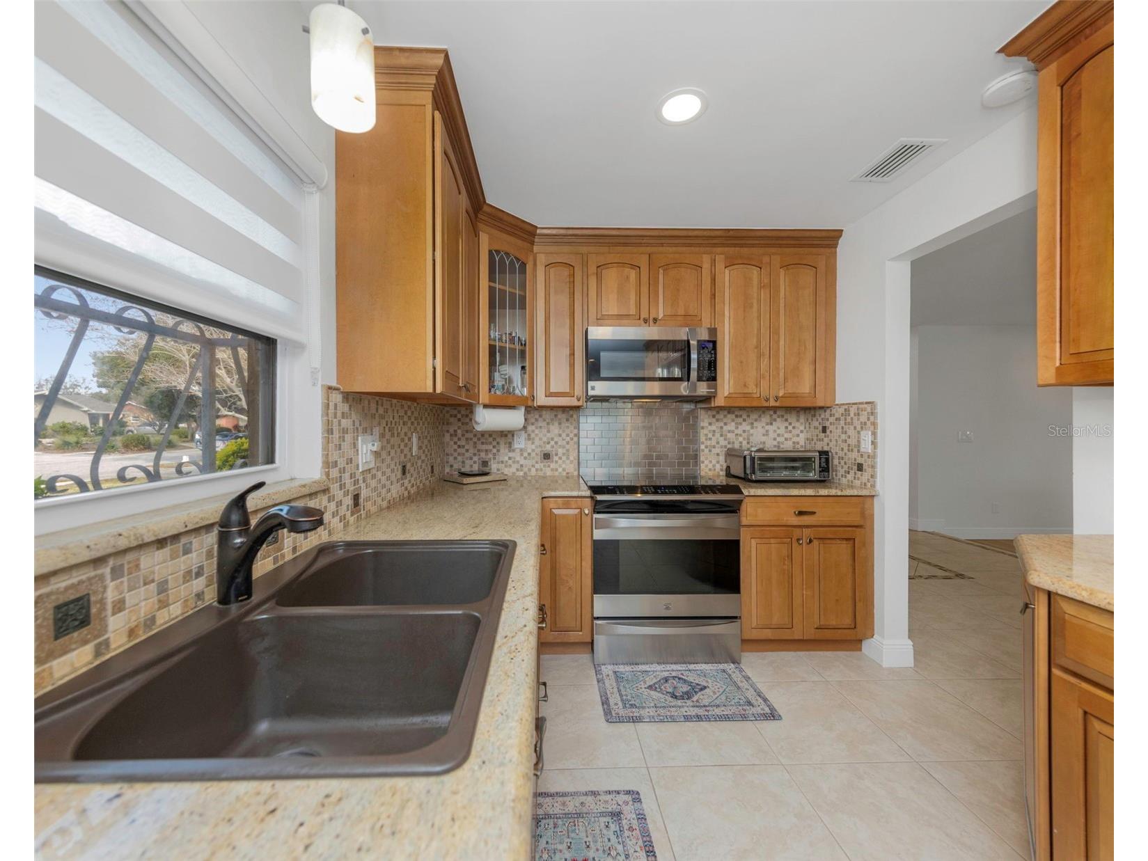 8909 118th Way Seminole FL 33772 TB8494642 image14