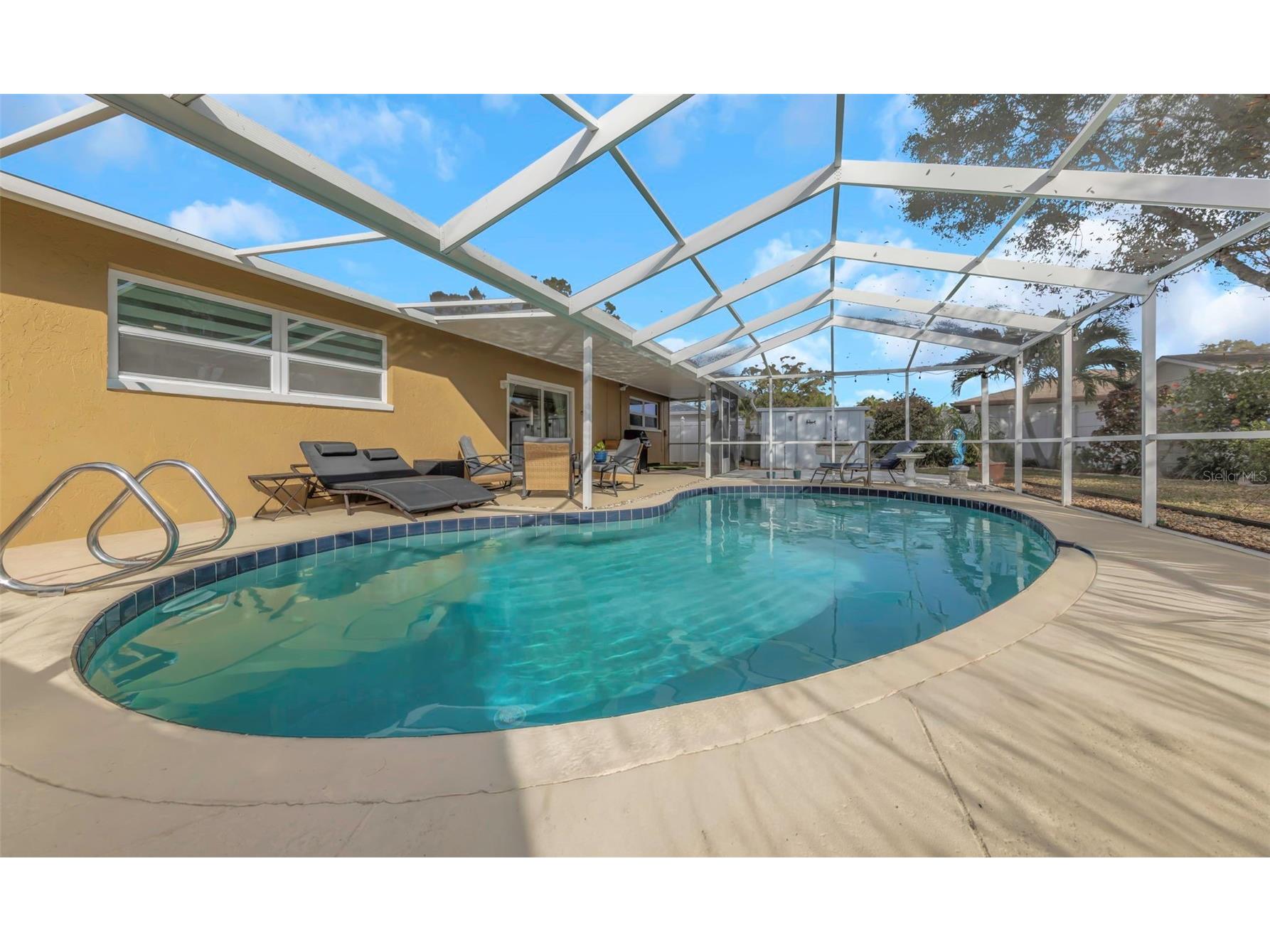 8909 118th Way Seminole FL 33772 TB8494642 image40