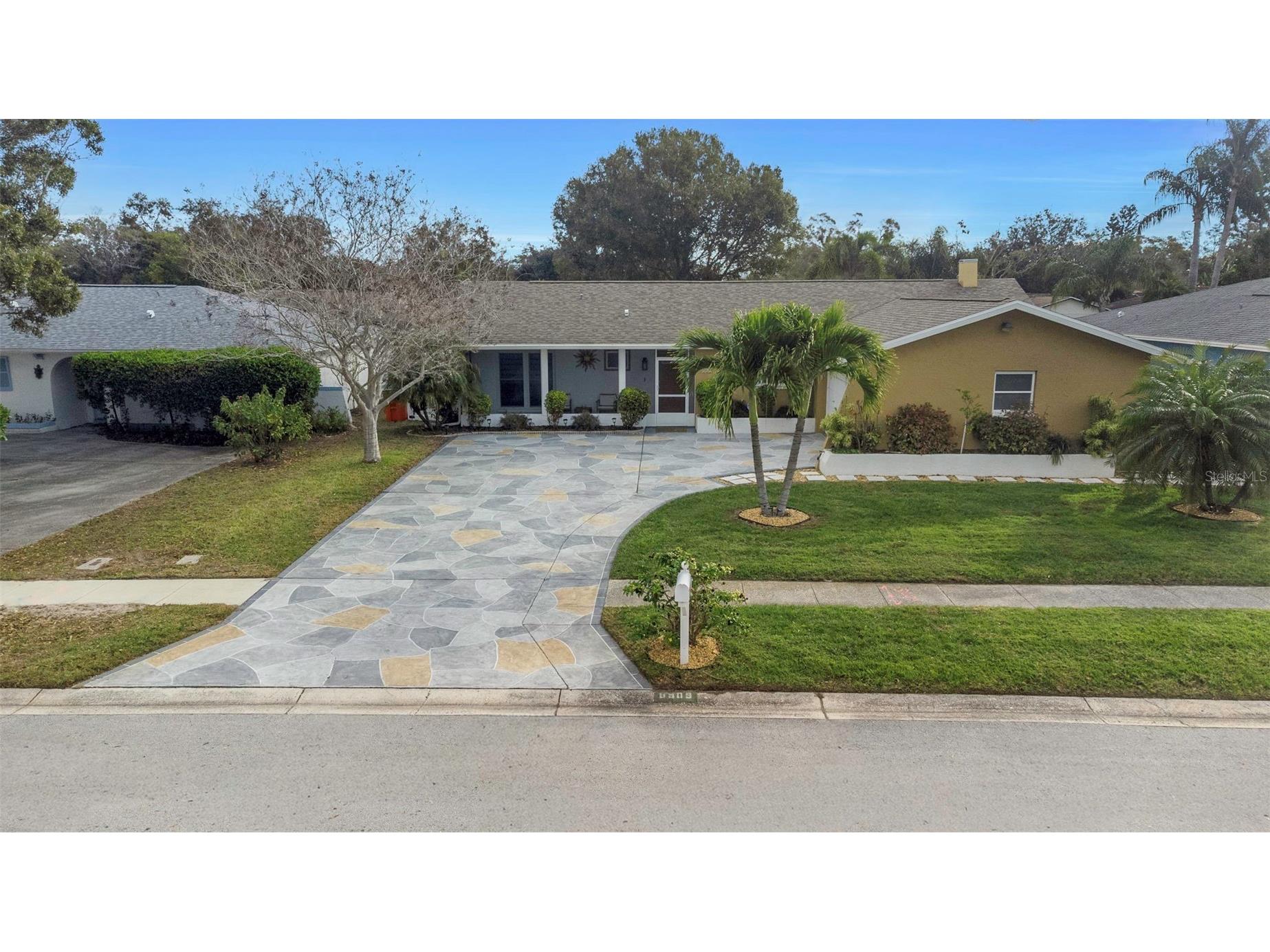 8909 118th Way Seminole FL 33772 TB8494642 image41