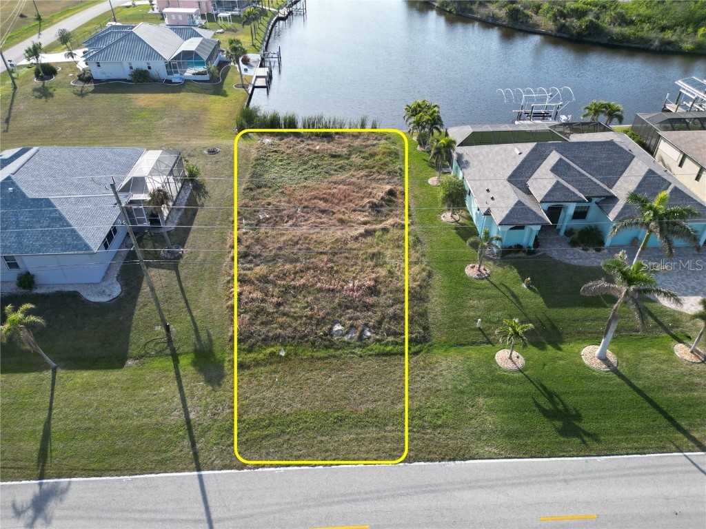 8909 St Paul Drive Port Charlotte FL 33981 - CLYDE WATERWAY D6140652 image3