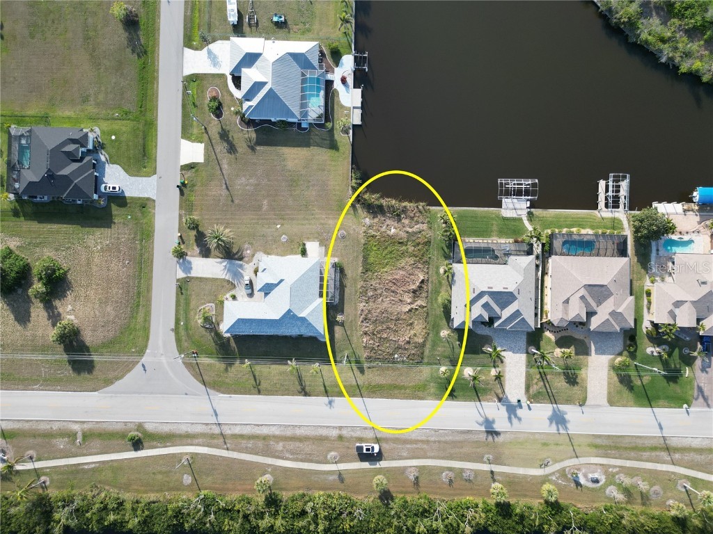 8909 St Paul Drive Port Charlotte FL 33981 - CLYDE WATERWAY D6140652 image4
