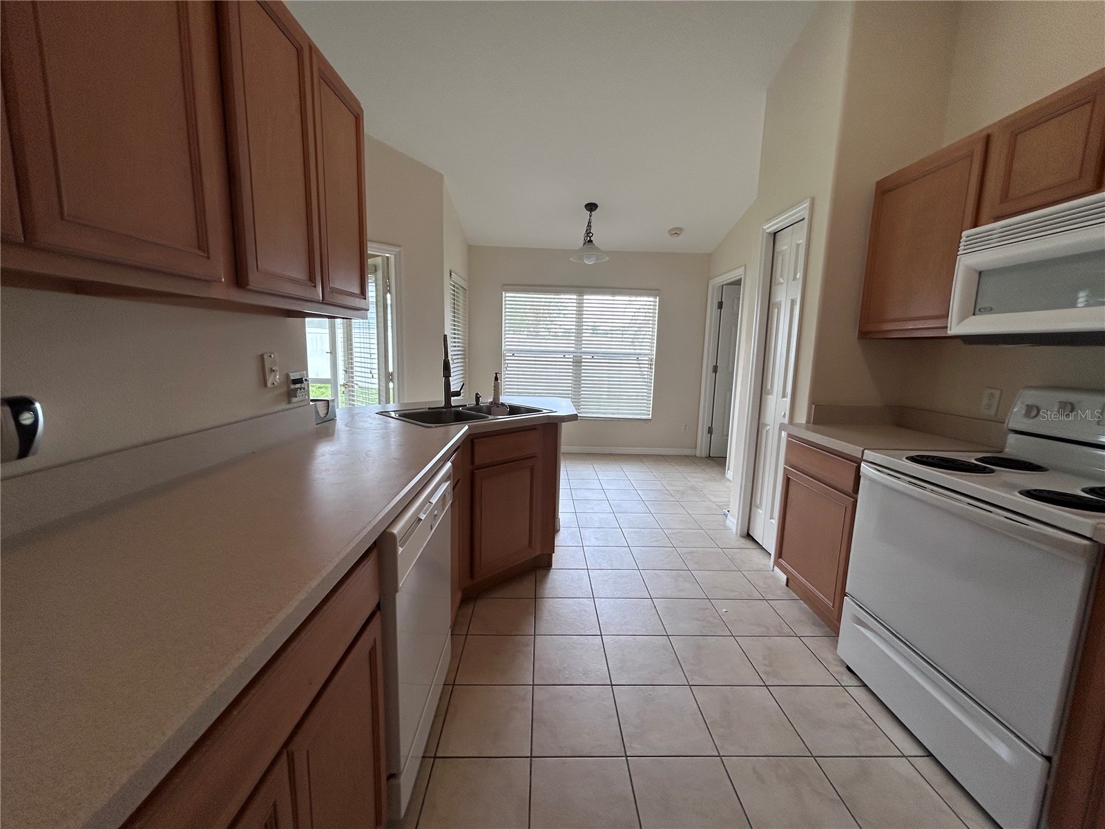 891 Beaver Run Tavares FL 32778 G5108328 image4