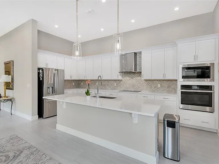 891 Megano Boulevard Deland FL 32724 V4946465 image11