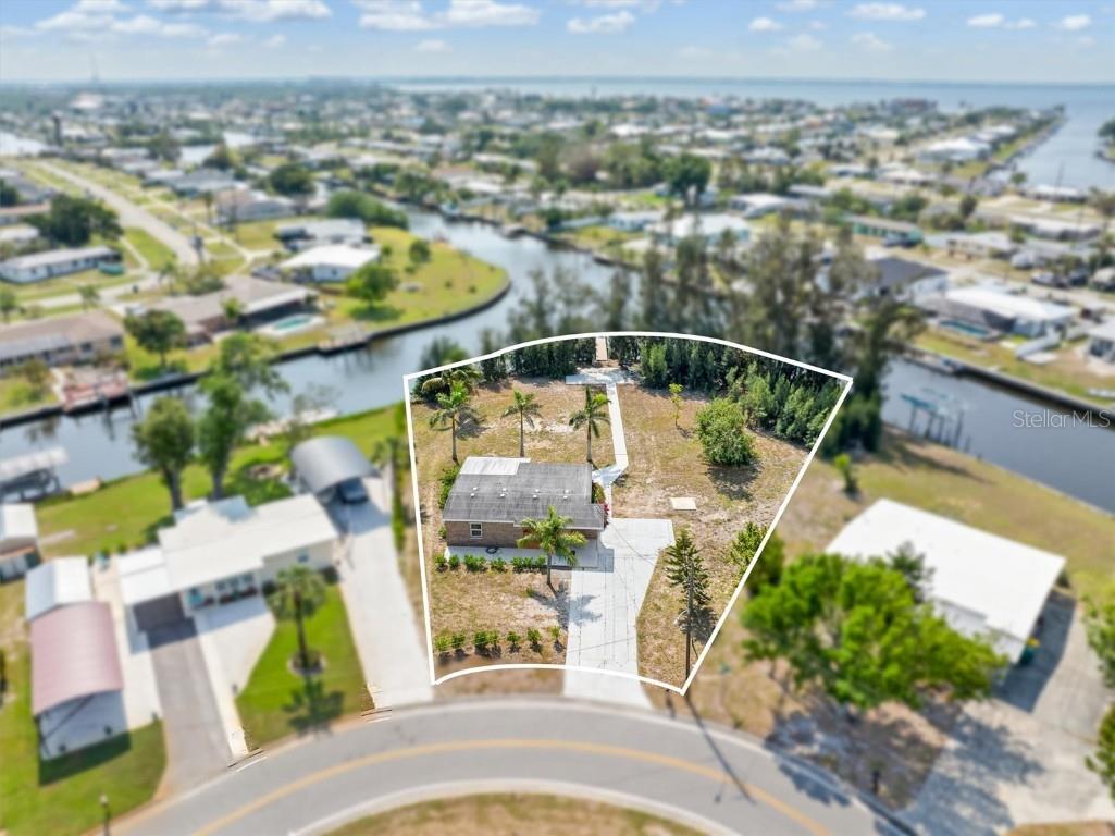 891 Palmetto Drive NE Port Charlotte FL 33952 - FORDHAM WATERWAY A4649359 image1