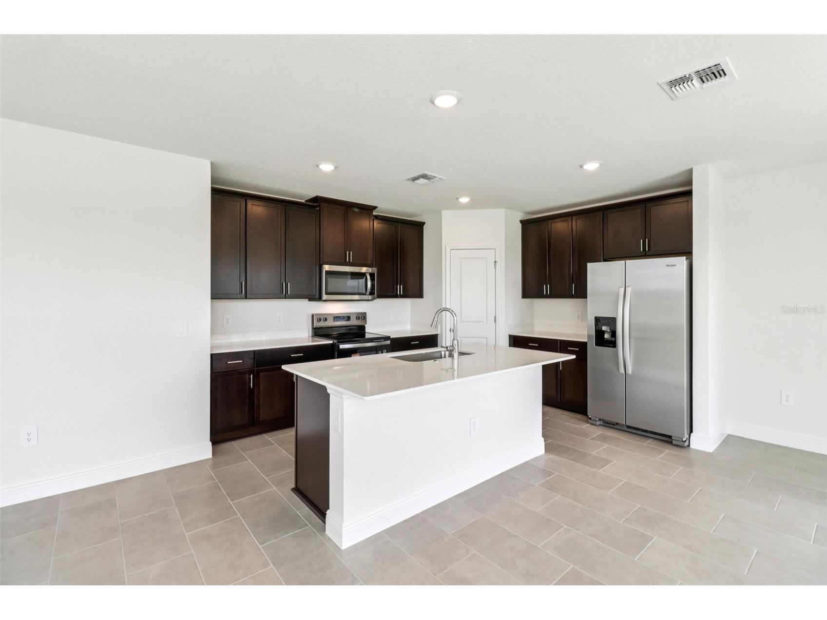 891 Sunshower Drive Lady Lake FL 32159 O6372015 image10