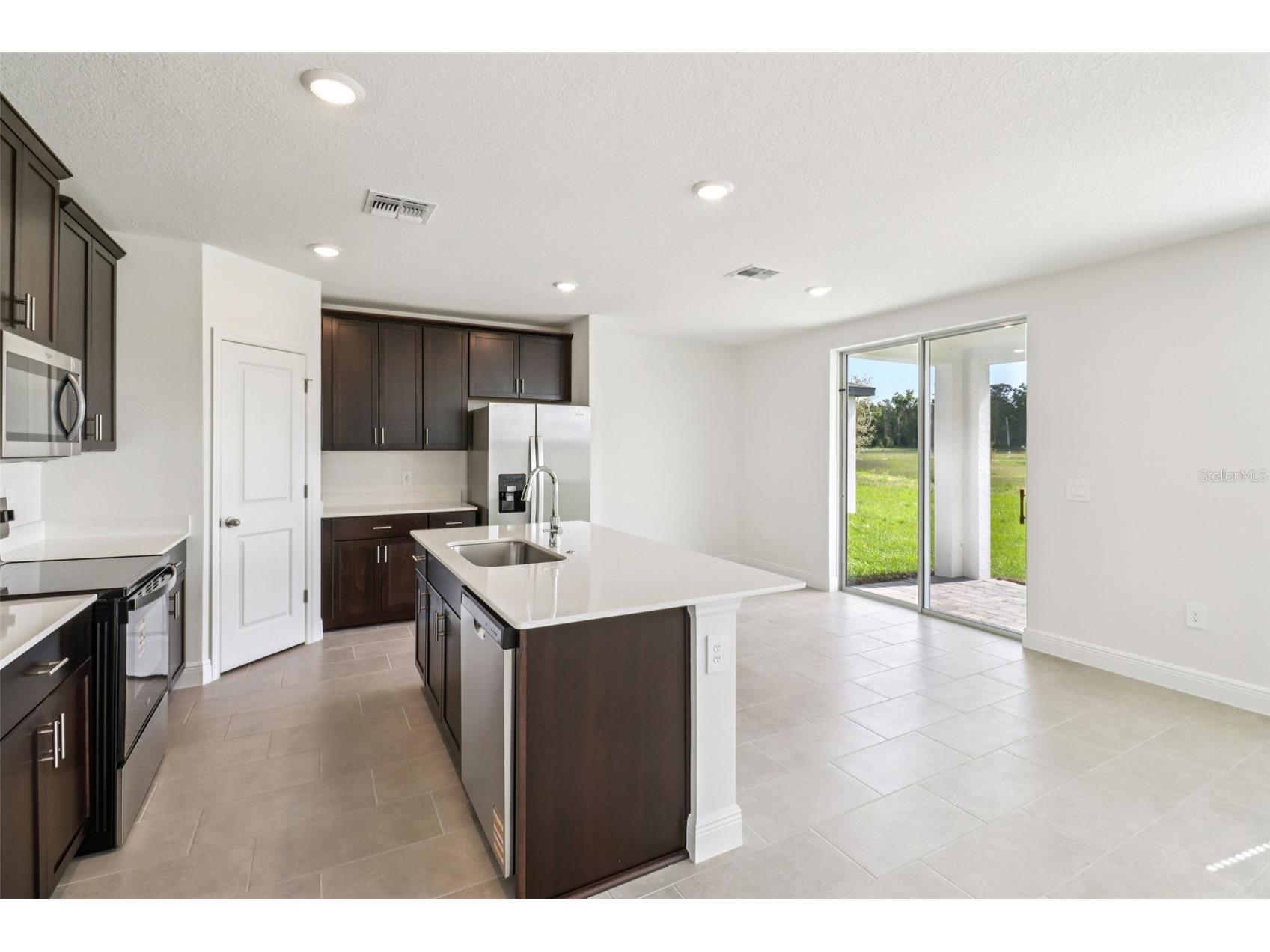 891 Sunshower Drive Lady Lake FL 32159 O6372015 image13