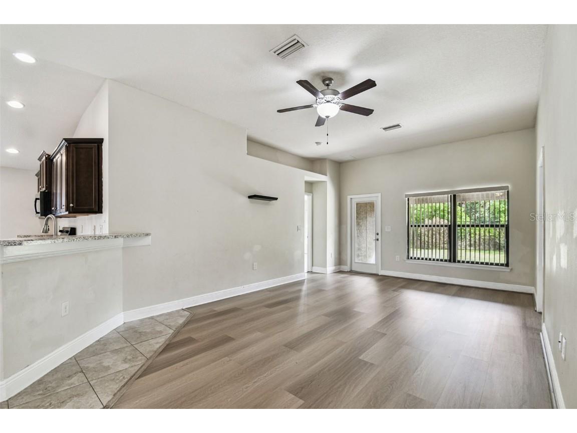 8910 52nd Avenue E Palmetto FL 34221 TB8437879 image16