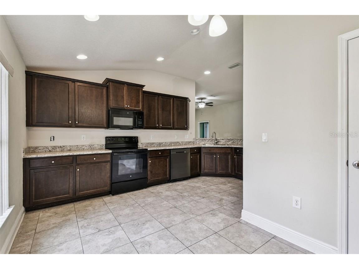 8910 52nd Avenue E Palmetto FL 34221 TB8437879 image26