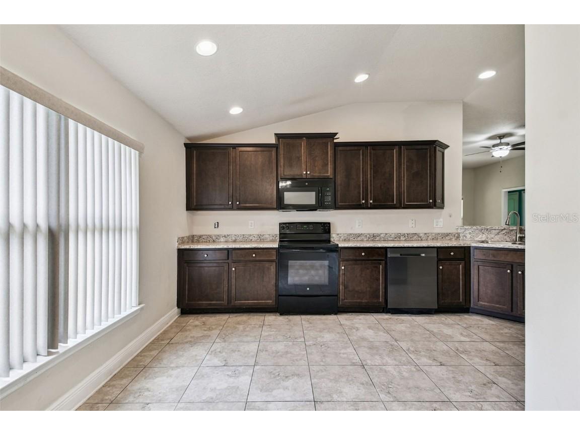 8910 52nd Avenue E Palmetto FL 34221 TB8437879 image27