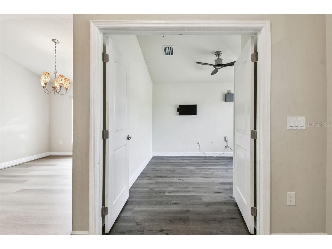 8910 52nd Avenue E Palmetto FL 34221 TB8437879 image40