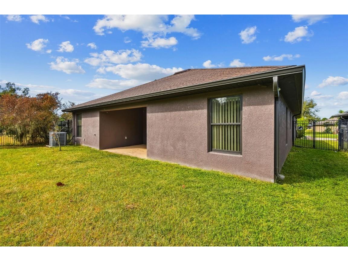 8910 52nd Avenue E Palmetto FL 34221 TB8437879 image65